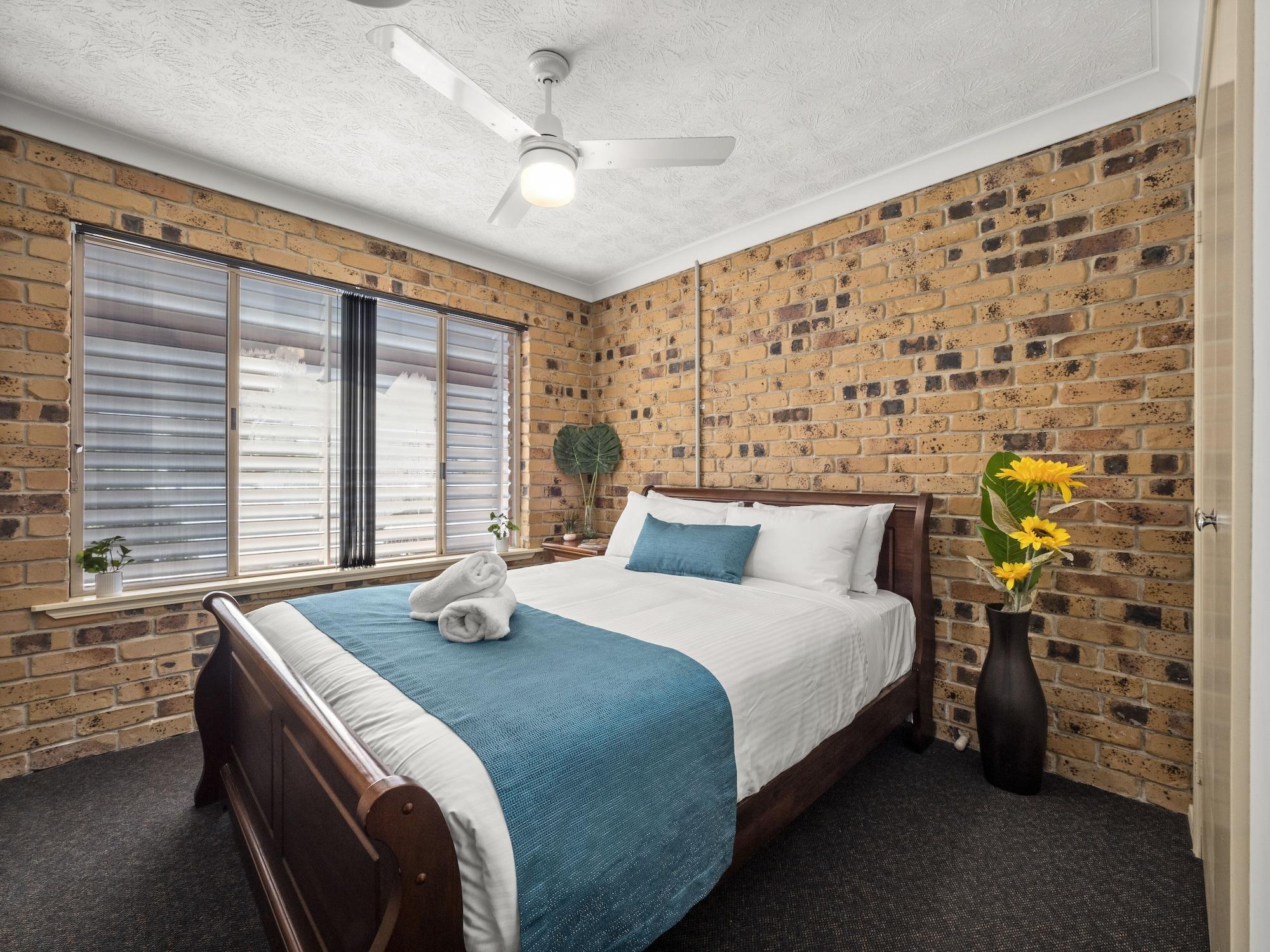 تويد هيدز Kennedy Drive Airport Motel المظهر الخارجي الصورة